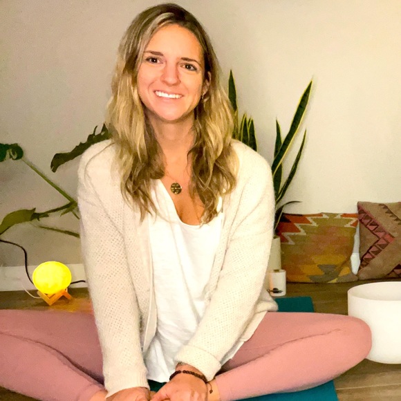 Meet your Posher, Kelsey - Picture 1 of 1